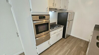 545 Hayworth Ave in Los Angeles, CA - Building Photo - Building Photo