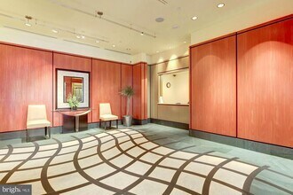 400 Massachusetts Ave NW, Unit 817 in Washington, DC - Building Photo - Building Photo