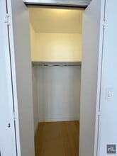 East 39th Street--No Broker Fee in New York, NY - Building Photo - Building Photo