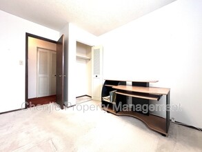 400 Lee Ridge Rd. in Edmonton, AB - Building Photo - Building Photo