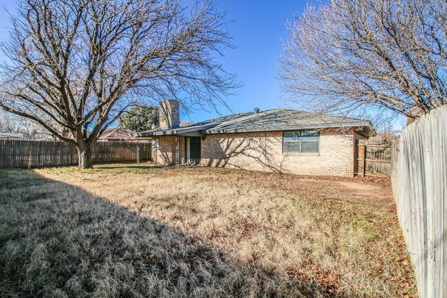 4611 63rd St in Lubbock, TX - Building Photo - Building Photo