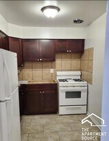 1515 W Morse Ave, Unit 415 in Chicago, IL - Building Photo