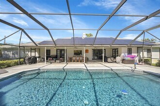 8606 Arrowhead Dr in Wellington, FL - Building Photo - Building Photo