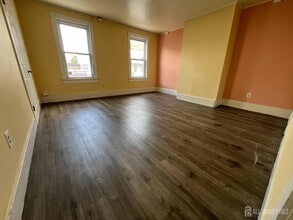 109 Washington St in Perth Amboy, NJ - Building Photo - Building Photo
