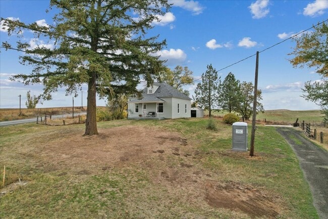 16212 E Prairie View Rd in Fairfield, WA - Building Photo - Building Photo