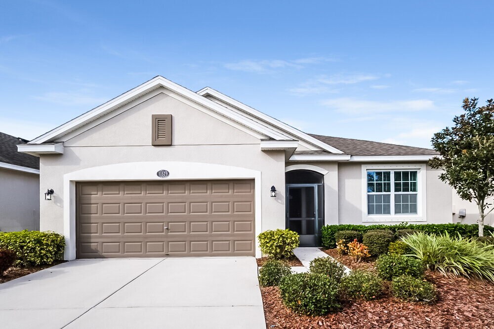 11529 Tangle Stone Dr in Gibsonton, FL - Building Photo