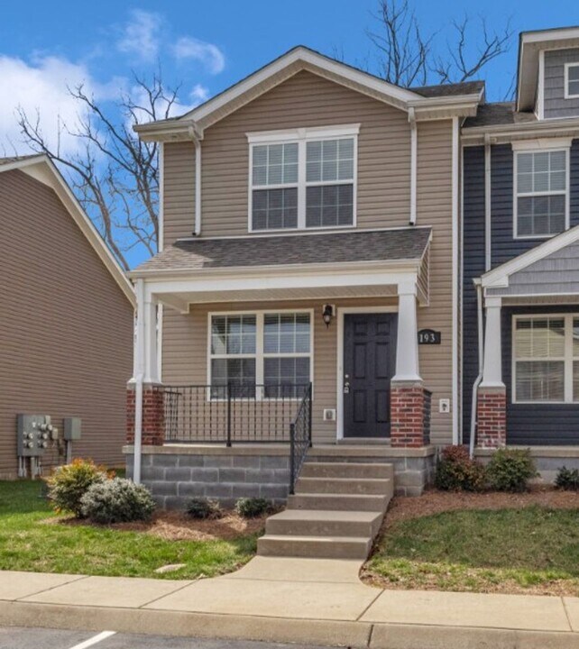 193 Alexander Blvd in Clarksville, TN - Building Photo
