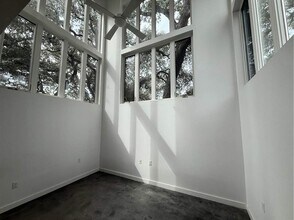 1208 Woodland Ave in Austin, TX - Building Photo - Building Photo