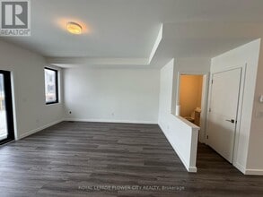 9 Rainwater Ln in Barrie, ON - Building Photo - Building Photo