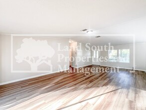 5638 Cherry Tree Dr in Lakeland, FL - Building Photo - Building Photo