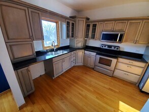 9207 Gerritsen Ave in Brookfield, IL - Building Photo - Building Photo