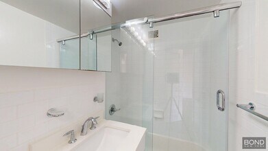 145 E 16th St in New York, NY - Building Photo - Building Photo