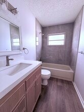 2086 Citrus Hill Ln in Palm Harbor, FL - Building Photo - Building Photo