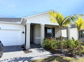 8996 Dahlia Cir in Port St. Lucie, FL - Building Photo
