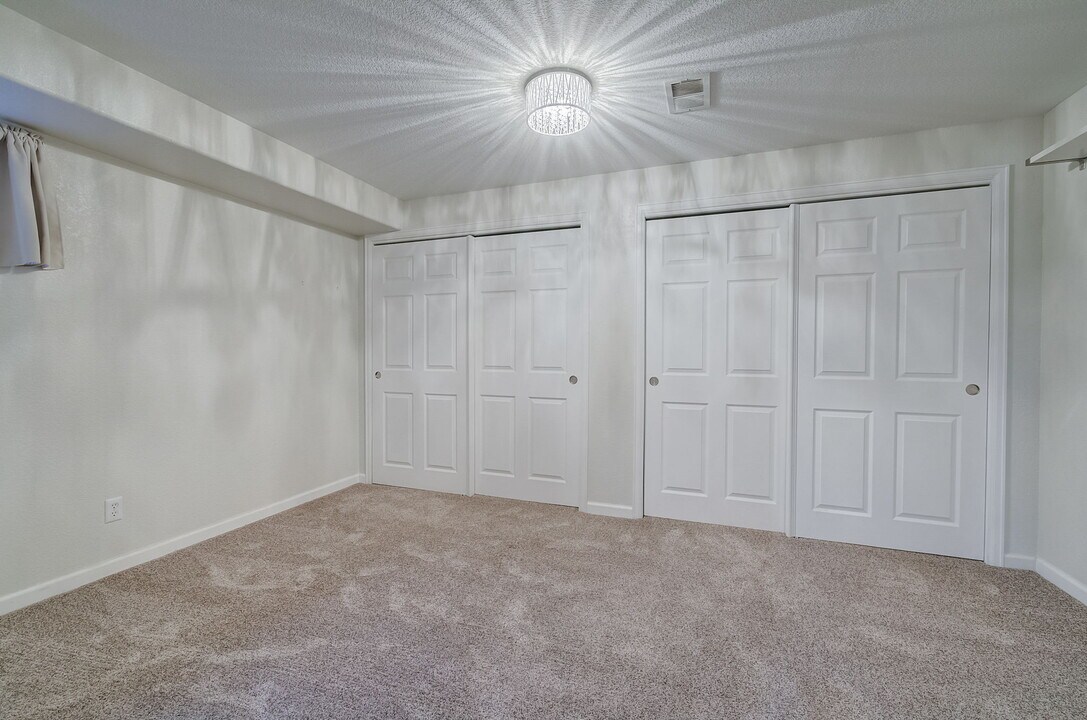 6571 Shannon Trl in Highlands Ranch, CO - Building Photo