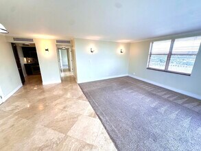 1 Las Olas Cir in Fort Lauderdale, FL - Foto de edificio - Building Photo