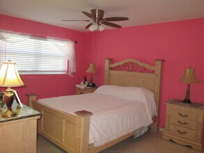 2731 Barkley Dr W in West Palm Beach, FL - Building Photo - Building Photo