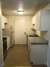 7 Village Rock Ln, Unit 3 in Natick, MA - Foto de edificio - Building Photo