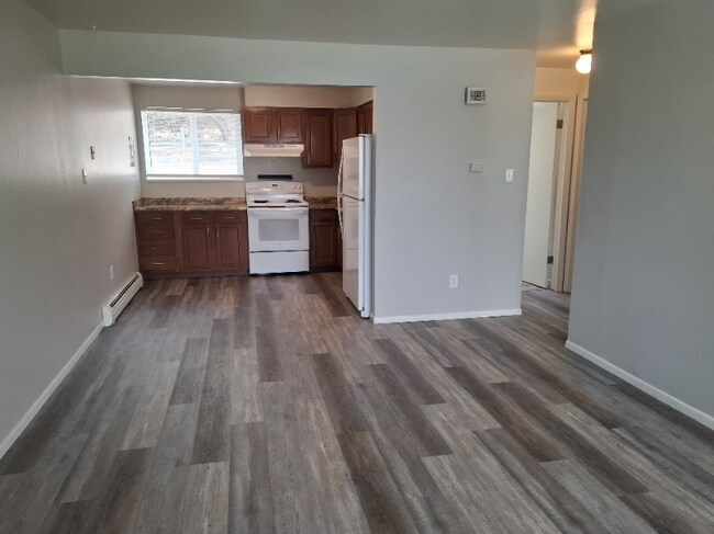 1062 Westmoreland Rd in Colorado Springs, CO - Building Photo - Building Photo