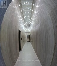 225 Commerce St in Vaughan, ON - Building Photo - Building Photo