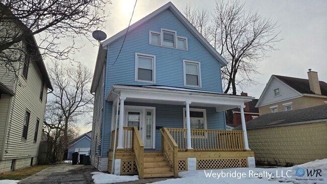 property at 2409 Kenilworth Ave