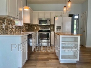 5620 Traceside Dr in Nashville, TN - Building Photo - Building Photo