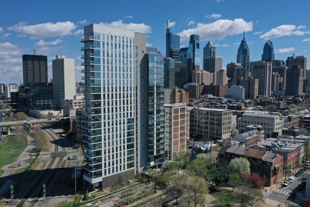 One Riverside Place in Philadelphia, PA - Foto de edificio