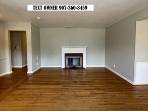3105 Leatha Way in Sacramento, CA - Building Photo - Building Photo