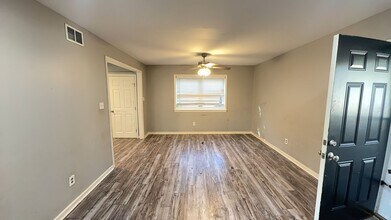 815 Berwood Dr in Jackson, MS - Building Photo - Building Photo
