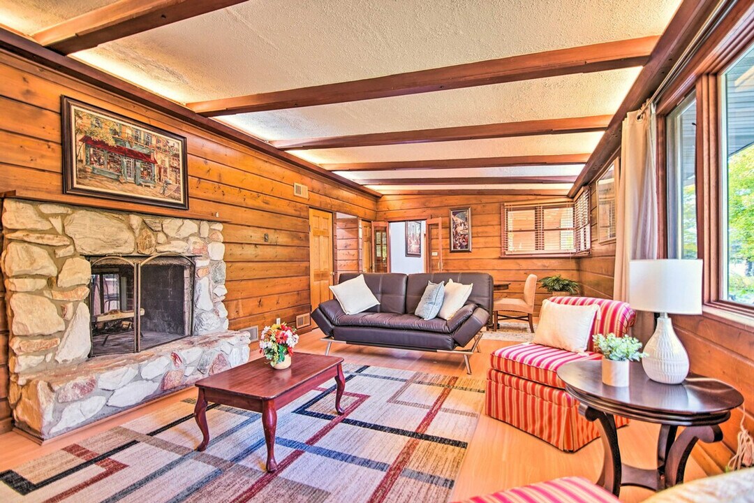 1003 N Rd in Fox River Grove, IL - Building Photo