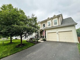 8930 Kingbird Ct in Gainesville, VA - Building Photo