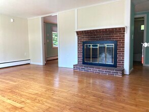 23 Richard Rd in Rye, NH - Building Photo - Building Photo