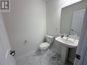 99 Grand Trunk Ave in Vaughan, ON - Building Photo - Building Photo