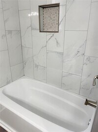 2893 White Oak Dr photo'