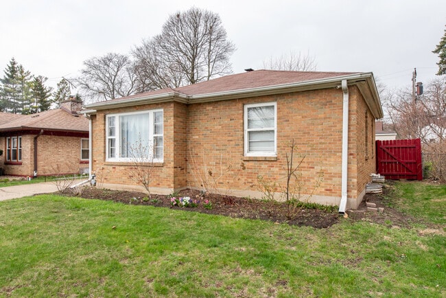 property at 342 N Lewis Ave