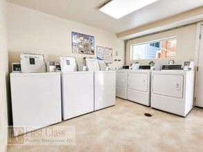 Westview Terrace in Portland, OR - Building Photo - Building Photo