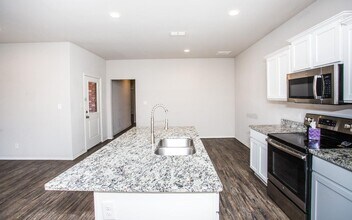 1717 102nd St in Lubbock, TX - Building Photo - Building Photo