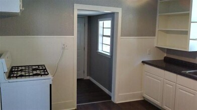 714 Narrow St in Weatherford, TX - Building Photo - Building Photo