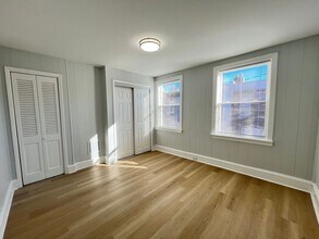 1536 S Bailey St in Philadelphia, PA - Building Photo - Building Photo