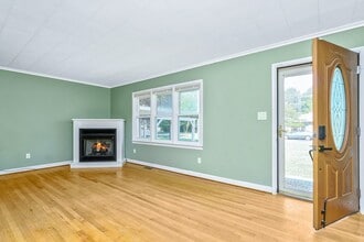 1510 Crescent Dr in Elizabeth City, NC - Building Photo - Building Photo