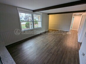 3806 S Hogan Dr in Lorain, OH - Building Photo - Building Photo