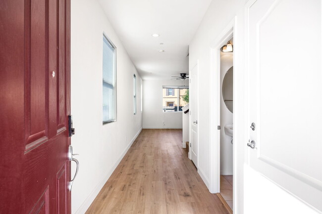 30 Palma Harbour Pl in Sacramento, CA - Building Photo - Building Photo