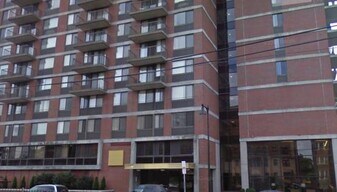 2003 Commonwealth Ave in Boston, MA - Building Photo