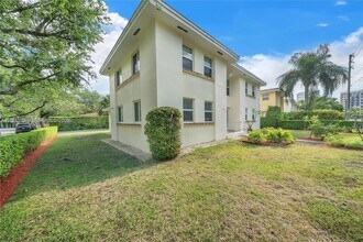 247 Bird Rd in Coral Gables, FL - Building Photo - Building Photo