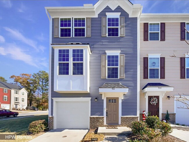 property at 901 Arnold Place Dr
