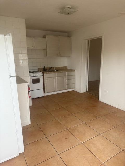 1001 S E St in Lake Worth Beach, FL - Building Photo