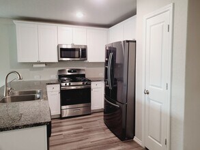 10310 Waverunner in Converse, TX - Building Photo - Building Photo