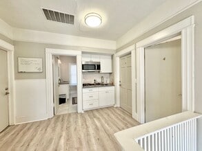 715 18th St in Sacramento, CA - Building Photo - Building Photo