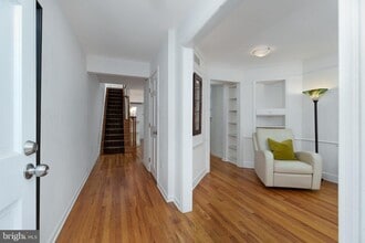 27 Bank St in Princeton, NJ - Building Photo - Building Photo