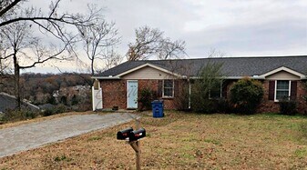 4674 Forest Ridge Dr in Hermitage, TN - Building Photo